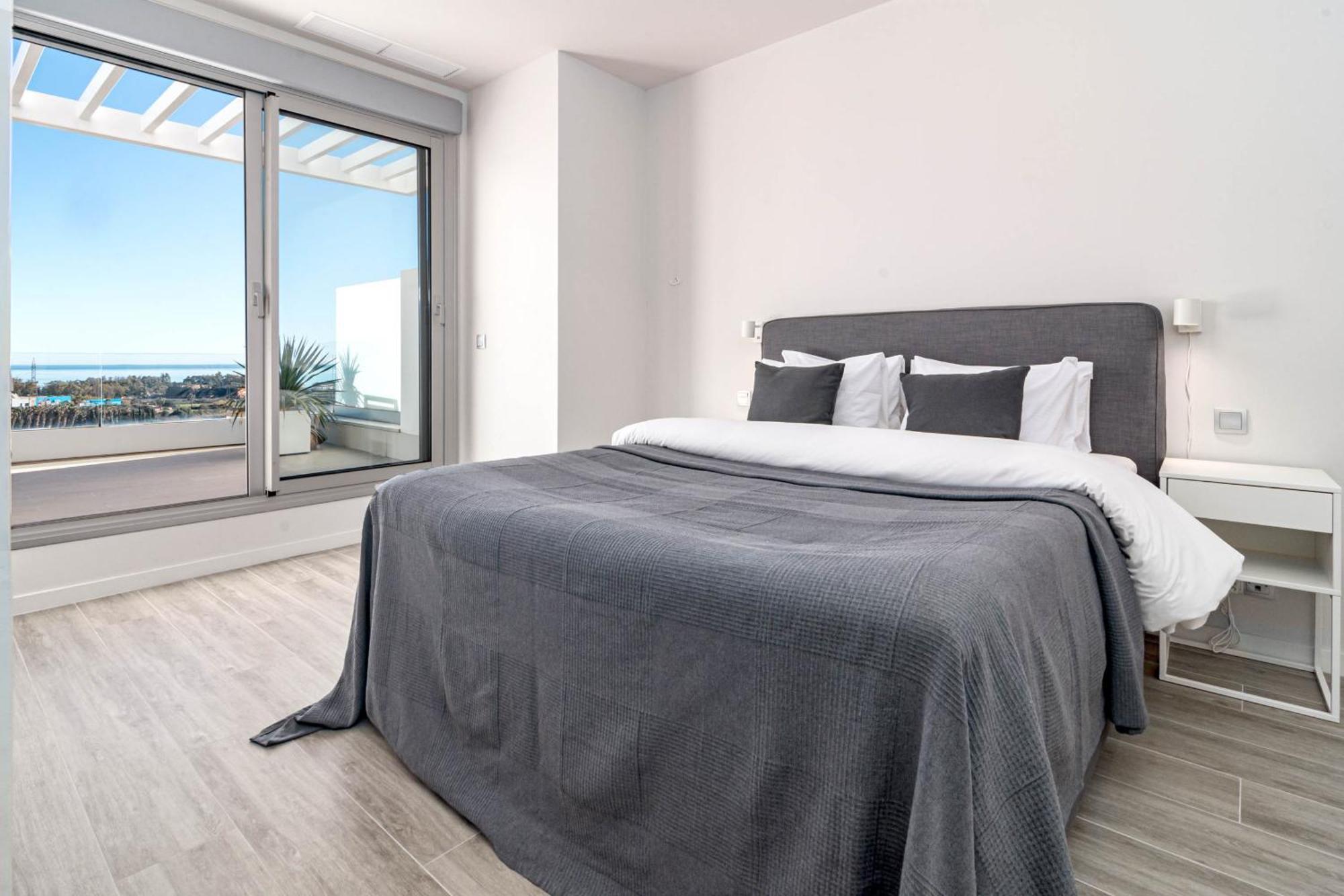 Lm322b- Newly Built With Sea Views Appartement *